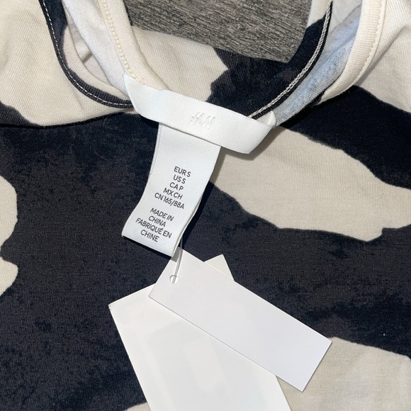 H&M top - Picture 3 of 3